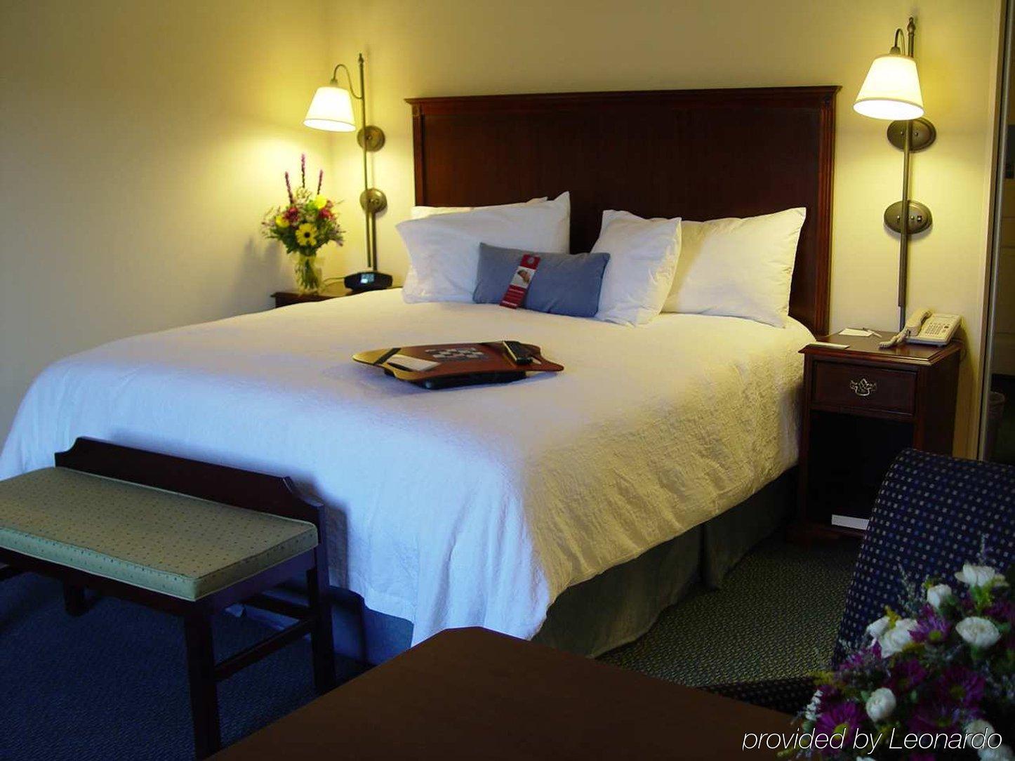 Hampton Inn Harrisonburg South Room photo