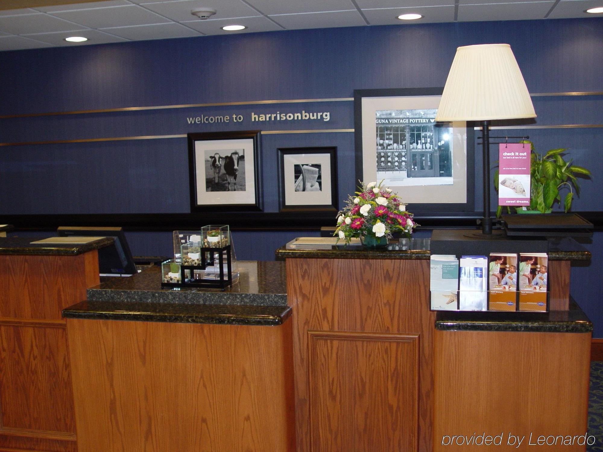 Hampton Inn Harrisonburg South Interior photo