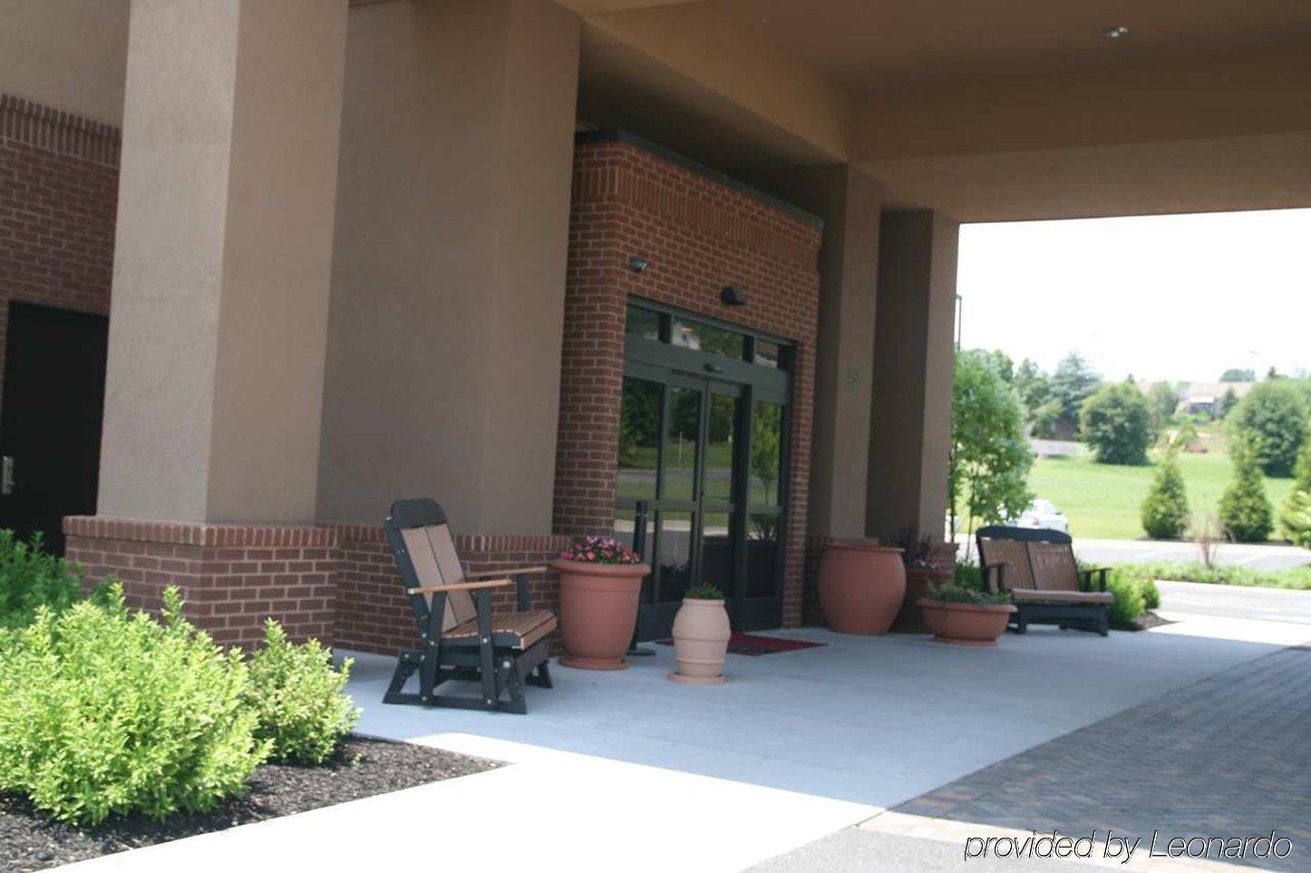 Hampton Inn Harrisonburg South Exterior photo