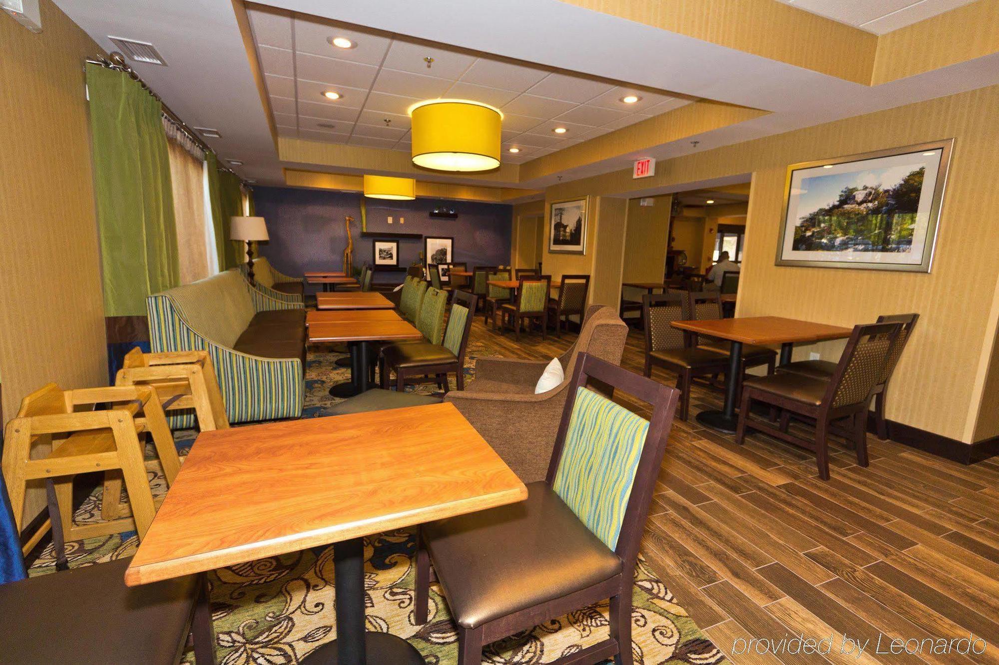 Hampton Inn Harrisonburg South Exterior photo
